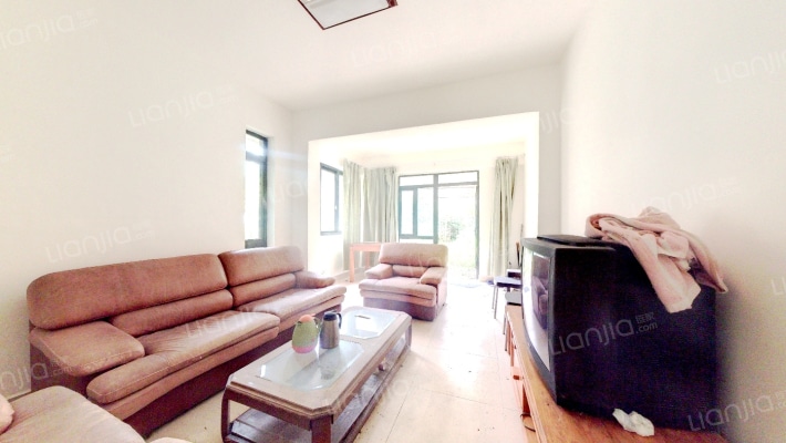 高尔国际1期二手房实景图