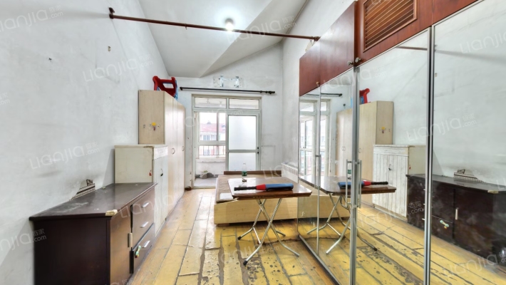 吕营嘉园C区二手房实景图