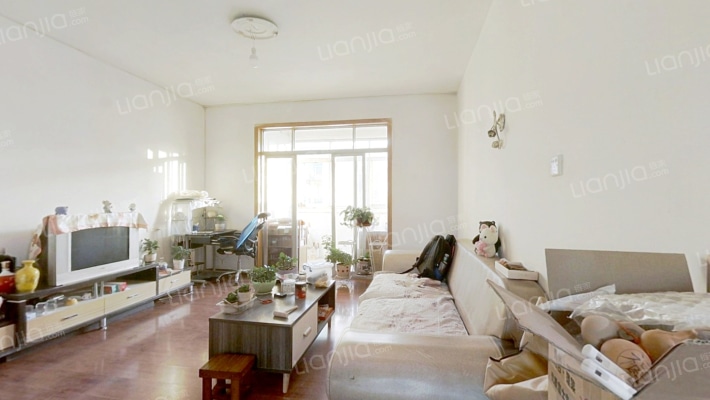 宏伟桃园小区 二手房实景图