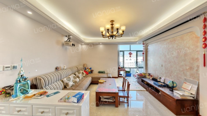 南航揽翠苑二手房实景图