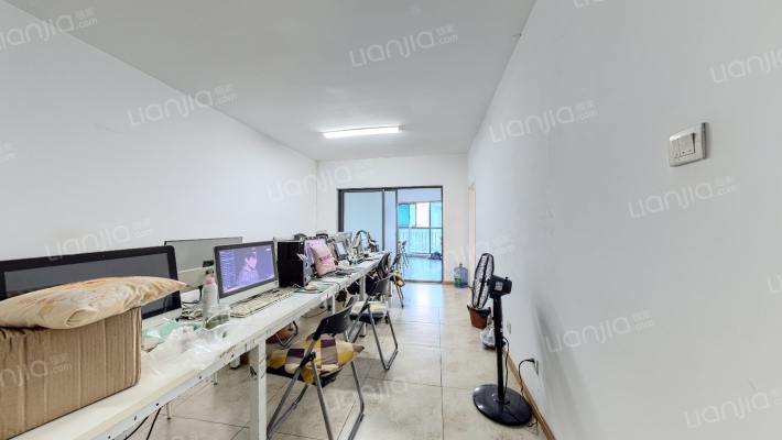 星都国际总部基地二手房实景图