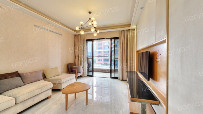 中德英伦世邦F区二手房实景图