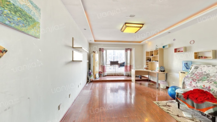 大地锐城二手房实景图