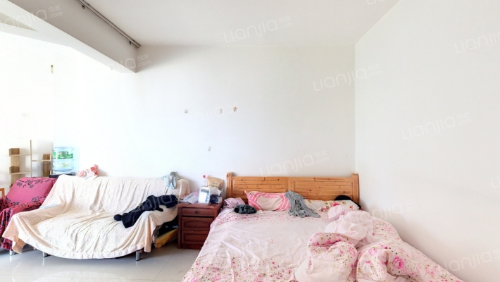 新域盛景二手房实景图