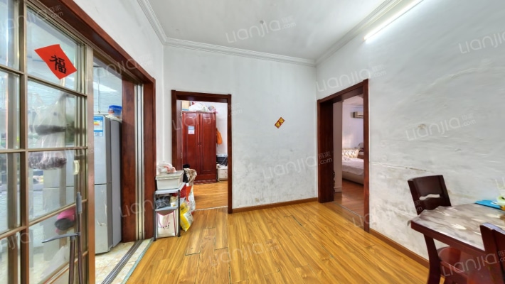 长汽宿舍二手房实景图