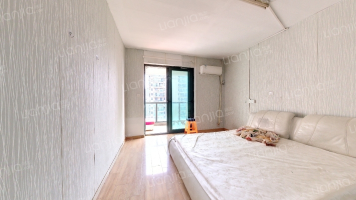 广厦天都城爱尚公寓二手房实景图