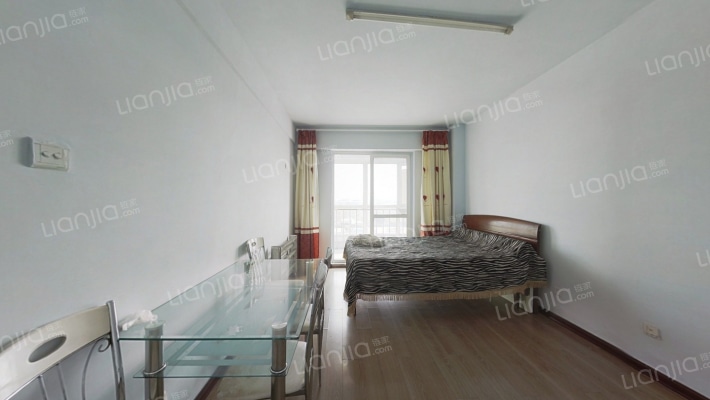 亚泰豪苑二手房实景图