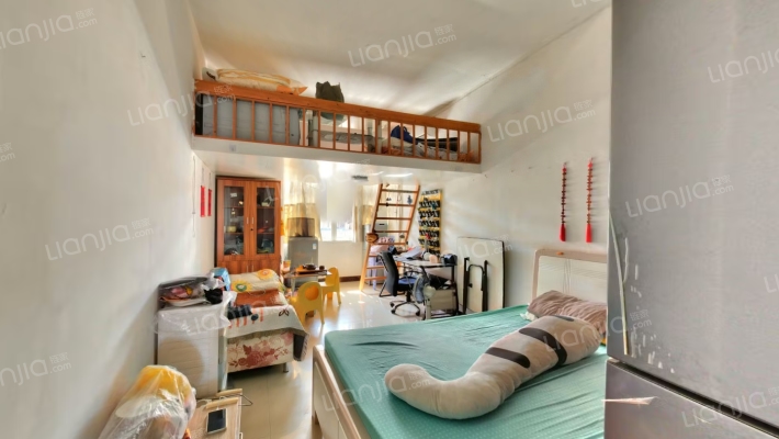 蜂巢山路二手房实景图