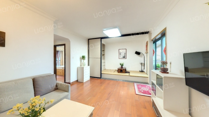 鸿景湾名苑二手房实景图