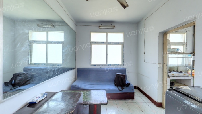 建行家属院二手房实景图