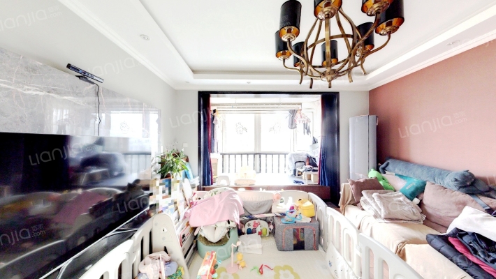 鸿运润园C区二手房实景图