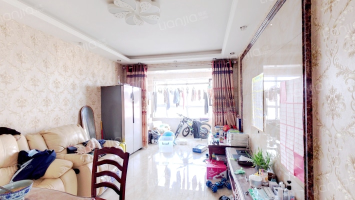 金色维也纳滨河小区二手房实景图