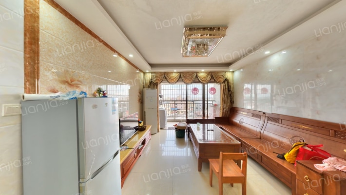 银汇华庭二手房实景图