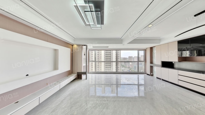 绿地瓦萨公馆二手房实景图