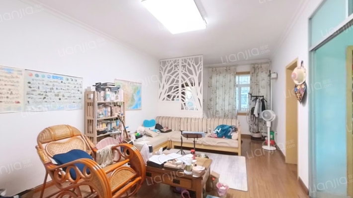 黄茶路241号二手房实景图