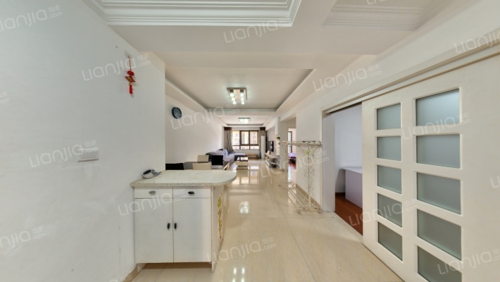 赞成香颂一期二手房实景图