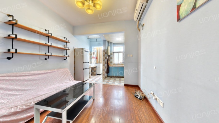 新南四期二手房实景图