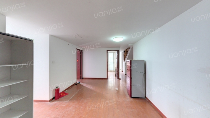 万华1号二手房实景图