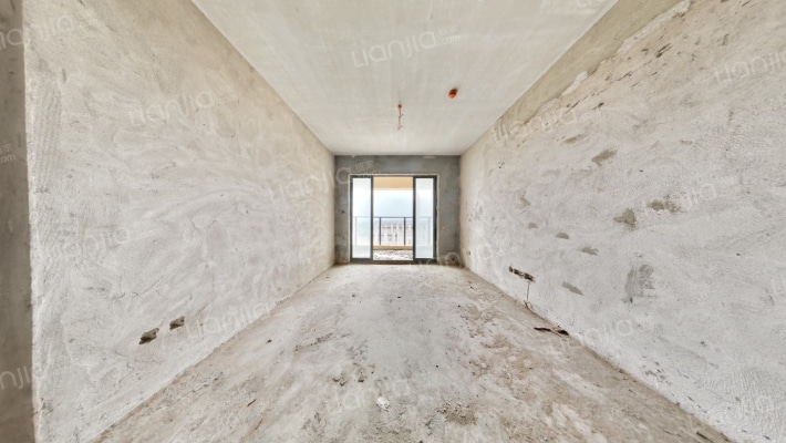 恩祥新城北大华府C区二手房实景图