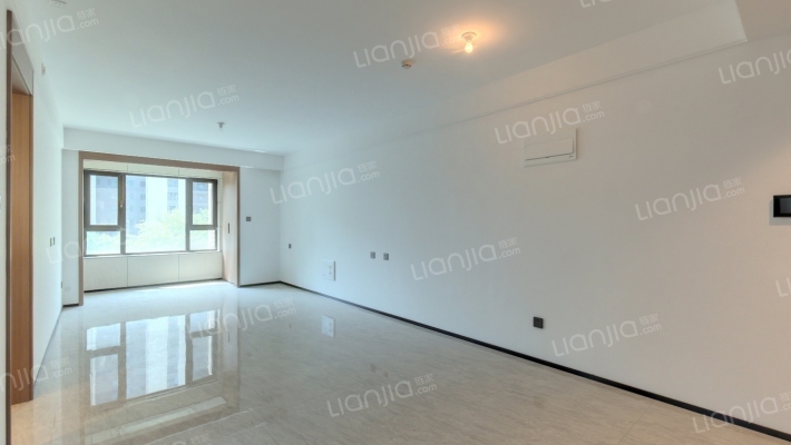 地铁万科星空二手房实景图