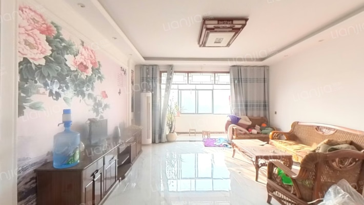 恒宝健康科技家属楼二手房实景图