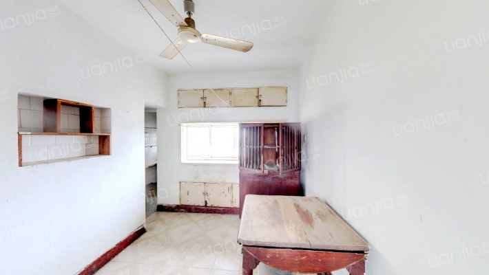 解放路18号二手房实景图