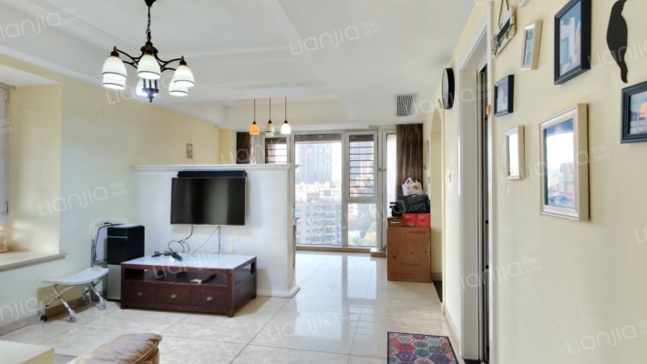 半岛国际二手房实景图