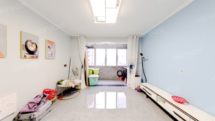 荣泰华府二手房实景图