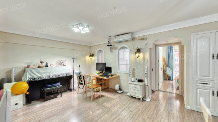 西河里新村二手房实景图