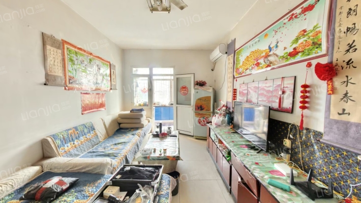 卧龙巷四号院二手房实景图