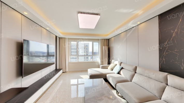 万科圣丰翡翠之光二手房实景图