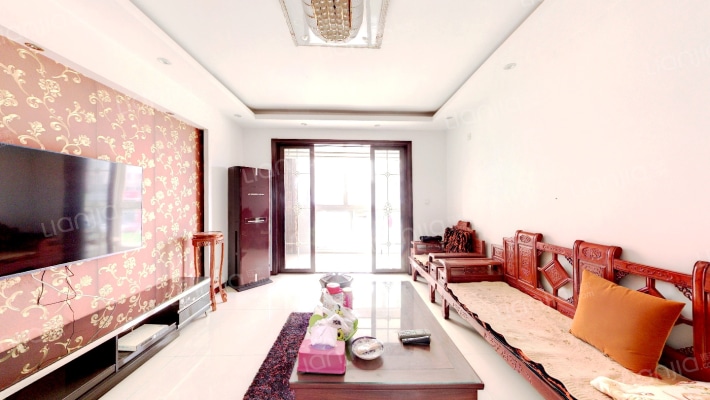 四季绿苑二手房实景图