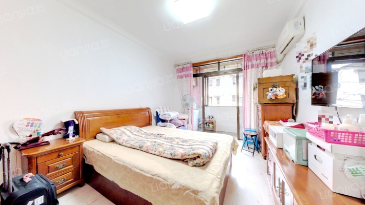 武宁路200弄二手房实景图