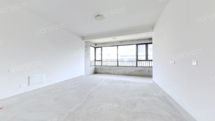 中南樾府二手房实景图