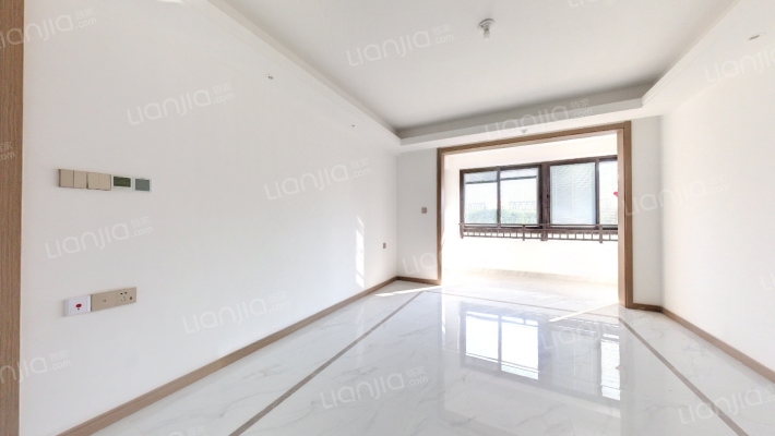 新城·云境二手房实景图