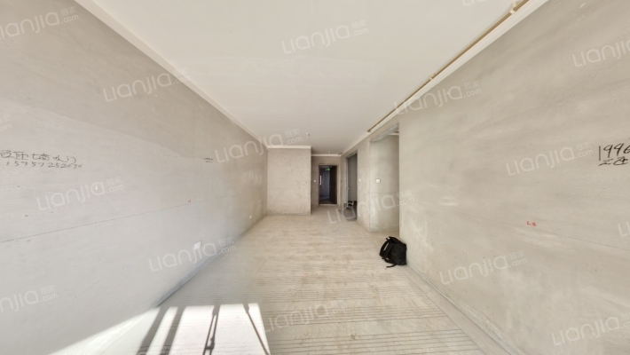 学府源著二手房实景图