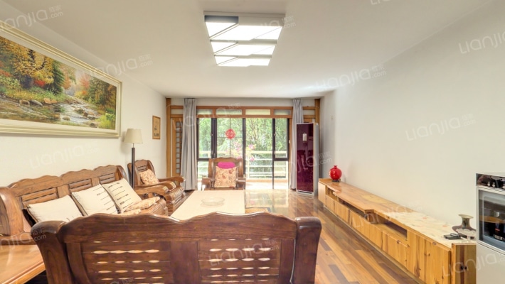 银海山水间二手房实景图