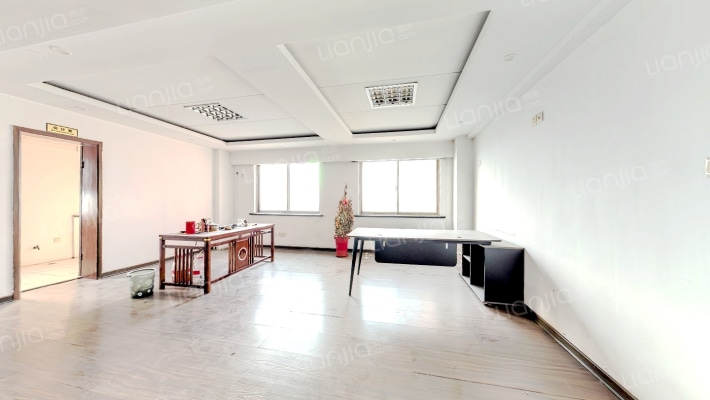 长江润发国际大厦二手房实景图