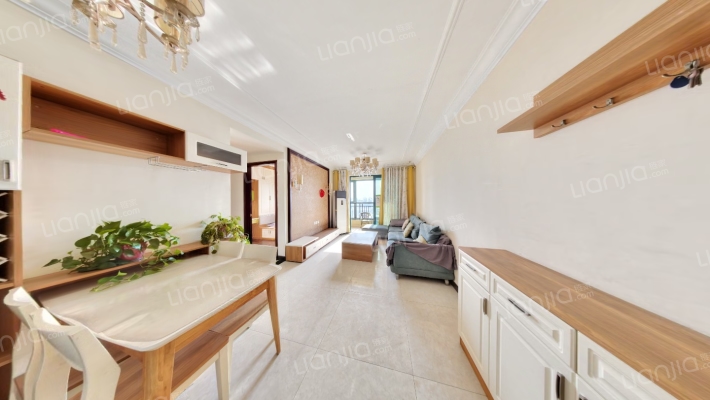 恒大绿洲四期二手房实景图