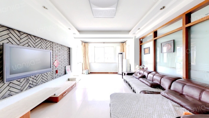 名都花苑东区二手房实景图