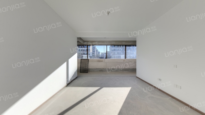 龙湖·雲峰原著二手房实景图