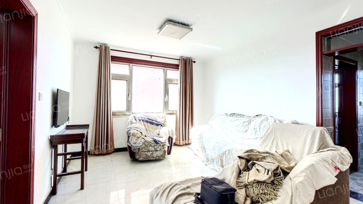 满五唯一，温莎假日别墅里的观景高层，精装修未住过-客厅