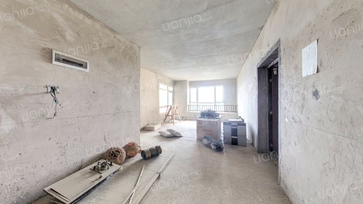 中铁逸都国际C区二手房实景图