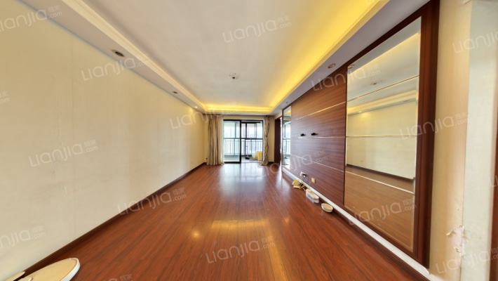 万科城二期B区二手房实景图