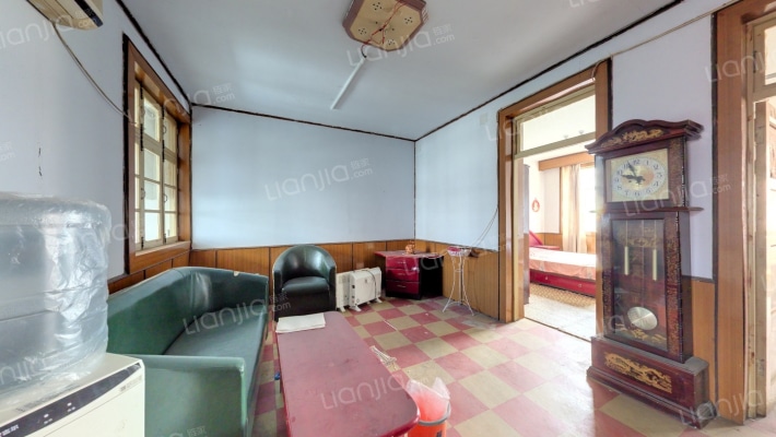 有机化工厂宿舍二手房实景图