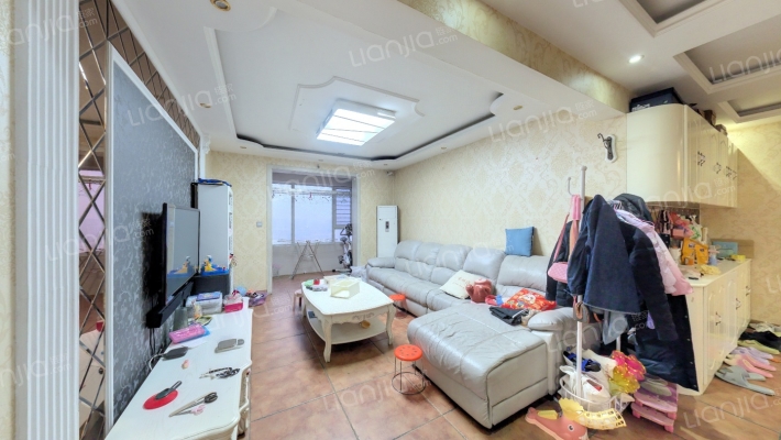 鸿基花苑二手房实景图