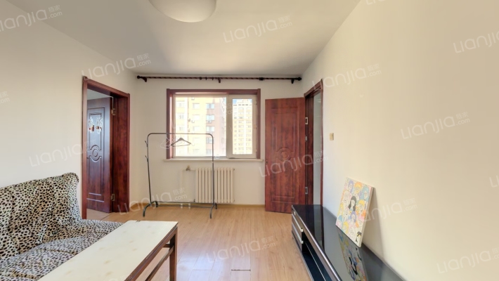 征跃小区二手房实景图