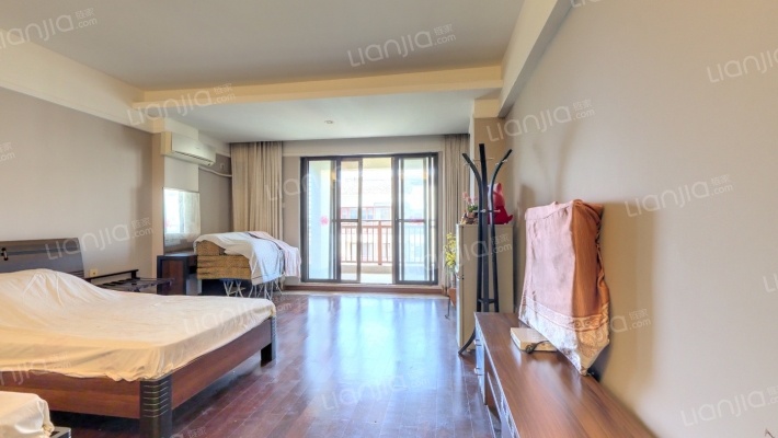 万科浪琴湾二手房实景图