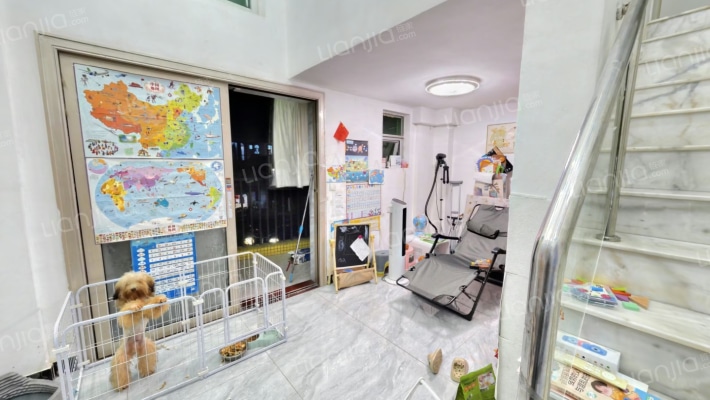 霞晖花园二手房实景图