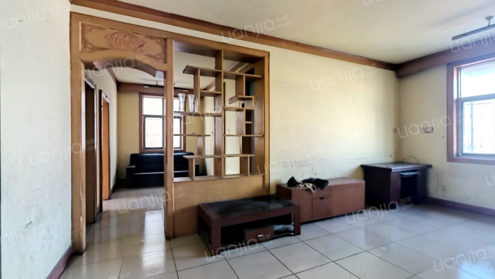 牛营学校家属楼二手房实景图